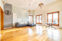 Zagreb, Maksimir, Požarinje, odličan četverosoban penthouse s jacuzzy,