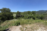 Zagreb, Mikulići, građevinsko zemljište 1.530 m², okruženo zelenilom