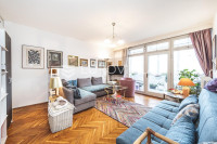 Zagreb, Miramarska, dvosoban stan s loggiom 55 m²