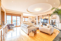 Zagreb, Pantovčak luksuzna obiteljska vila s bazenom