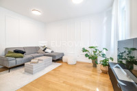 Zagreb, park Maksimir, trosoban stan 79 m², parking, spremište