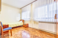 Zagreb, Prečko, komforan dvosoban stan u kući NKP 40 m2