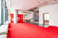 Zagreb, Radnička cesta, troetažni poslovni prostor 460 m2 unutar poslo