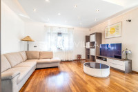 Zagreb, Radnička cesta, trosoban stan površine 85 m²