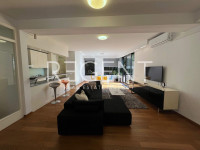 Zagreb, Srebrnjak – Prostrani četverosobni stan s vrtom za najam