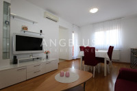 Zagreb, Središće - Trosobni stan u blizini Bundeka sa garažom