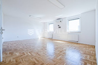Zagreb, Trešnjevka, peterosoban stan parkirno mjesto, 118.83 m²