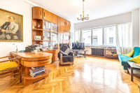 Zagreb, Trg bana Jelačića, četverosoban stan 145, 90 m2