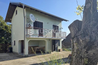 Zagreb, Veliki Vrh, vikend kuća 90 m² s voćnjakom na 1440 m²