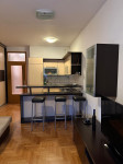Zagreb - VRBANI - stan 32m2 + garažno mjesto 17m2!