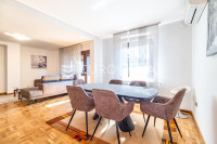 Zagreb, Vrbik, trosoban stan za najam 90 m² vanjsko parkirno mjesto