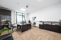 Zagreb, Vukovarska, ulični poslovni prostor s terasom 420 m² u blizini