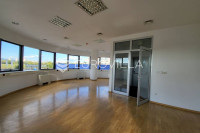 Zagreb, Novi Zagreb, poslovni prostor za zakup 1130 m² na 2. katu posl