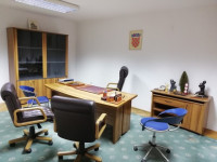 Zakup: Vlaška-Iblerov trg, 4-sob. poslovni prostor, 120m2, 4.kat, lift