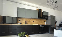 ZAMBRATIJA –  STAN 69 m²,  UZ MORE