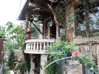 .::: Zanimljiva apartmanska kuća:::.