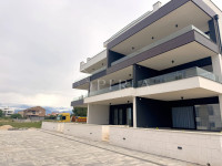 ZADAR okolica, ZATON - luksuzni apartman s liftom i pogledom na more,