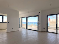 ZADAR okolica - ZATON, luksuzni penthouse s bazenom i pogledom na more