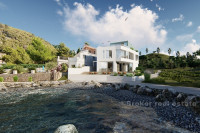 Zemljište uz more, na prodaju