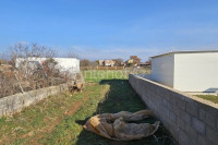 ŽERAVA-POLJACI-građevinsko zemljište površine 1188m2
