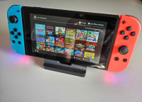 Nintendo Switch Modificiran s Igricama + puno opreme