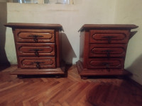 Hrastovi noćni ormarić