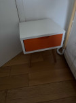 Noćni ormarić, jako dobro stanje, povoljno