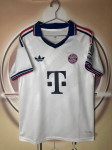 Bayern Munchen nogometni dres sezona 2026./2027.