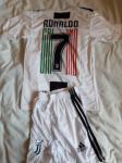 Dječji komplet Ronaldo (Juventus) adidas