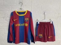Dječji retro komplet Barcelona dugi rukavi 2010/11-Novo s etiketom!