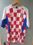 Dres hrvatske nogometne reprezentacije iz 2002. godine