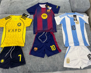 Dresovi za djecu. 20€