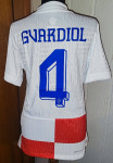 Gvardiol, dres nogometne reprezentacije Hrvatske