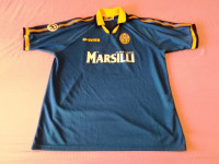 MW  NOGOMETNI DRES VERONA- Anthony Šerić