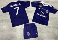 Dresovi originalni i replike