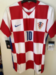 ORIGINAL NIKE NOVI DRES "Match Slim Fit Home" LUKA MODRIC velicina M