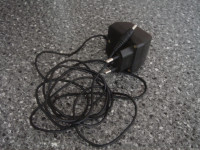 punjač za stariji tip NOKIE sa tanjim ulazom !