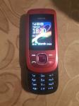 Nokia 2220 klizni mobitel,radi na 098,099 i 097