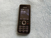 NOKIA 2730 c (IZVRSNA) HR jezik, A1 mreža, Punjač, NA FOTOGRAFIJI