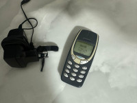 Nokia 3310,nova baterija,ispravno sa punjacem,hr meni,ide na t-mobile