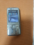 Nokia n82 srebrena