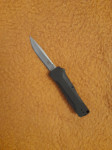 nož skakavac Benchmade mini