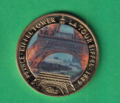 Pariz - krasna kovanica u boji velika - vat.box1