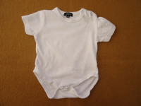 Bijeli dječji body Logo vel. 68