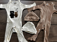 Dvije jednodijelne pidžame s kapicama 3 - 6 mjeseci