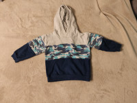 Majica s kapuljačom broj 86