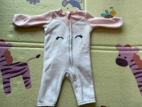 Rozo bijeli kombinezon s očima 62