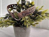 Choker ogrlica s uzorkom