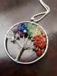 Drvo života - ogrlica sa šarenim kamenčićima