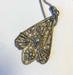 Filigranski vintage privjesak. Duljina 4cm